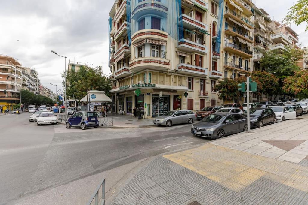 Premium, Modern Apartment In City Center Tesalonika Bagian luar foto